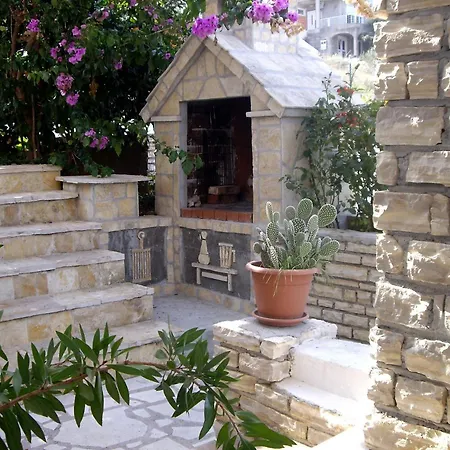 Anda * Trogir